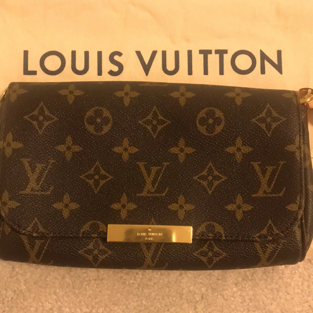 ✔️SOLD✔️COPY - Louis Vuitton Favorite PM